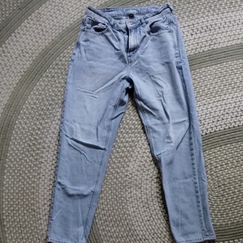 American Eagle Outfitters Blue Cropped Ankle Jeans Strigid Fit